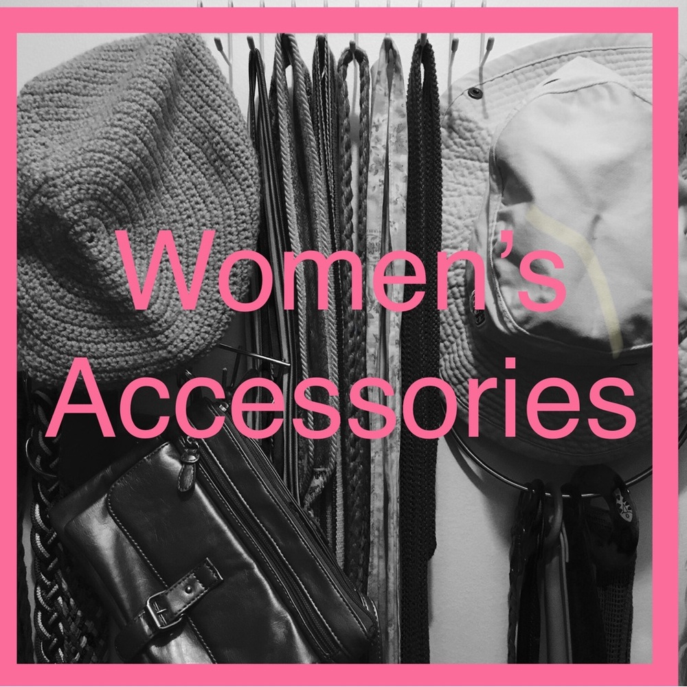 Women’s accessories👒🧣🔑👜